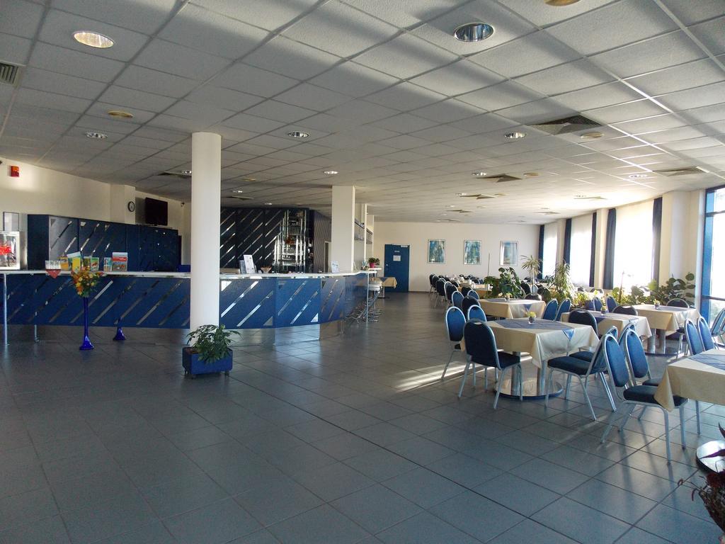 Central-hotel Hotel